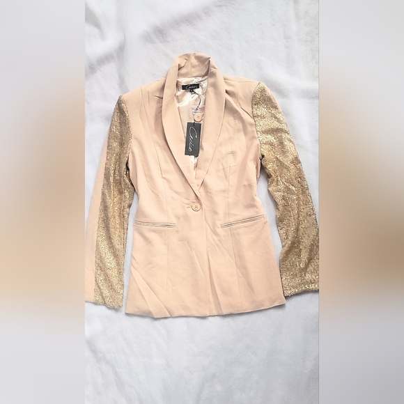 NWT! GOLD Sequin Sleeve Mixed Media Tan Women's Blazer Jacket Size Large - Picture 1 of 8